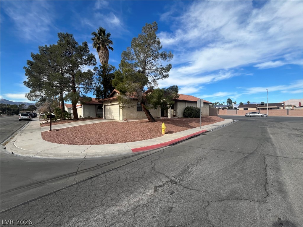 6412 Pearcrest Road Las Vegas NV 89108