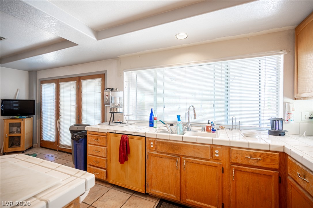 8225 Hidden Crossing Lane Las Vegas NV 89129