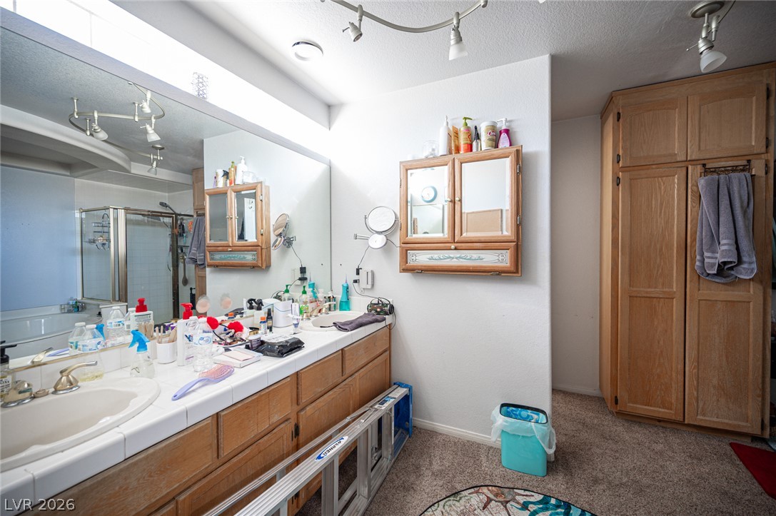 8225 Hidden Crossing Lane Las Vegas NV 89129