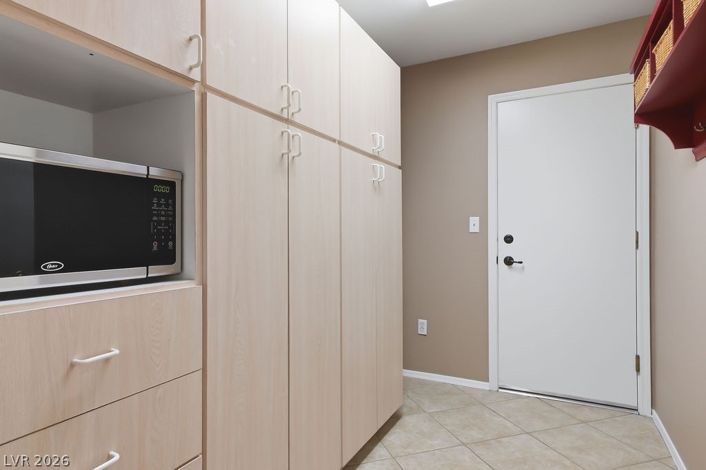 10009 Keysborough Drive Las Vegas NV 89134