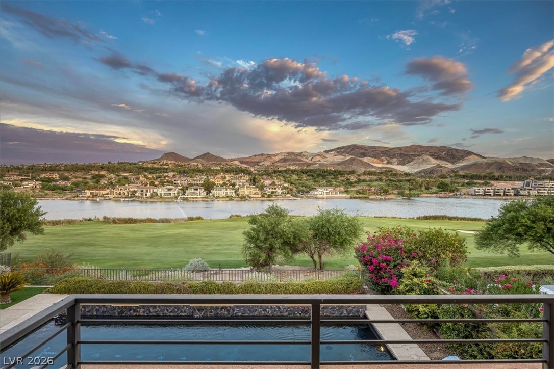 72 Bella Lago Avenue Henderson NV 89011