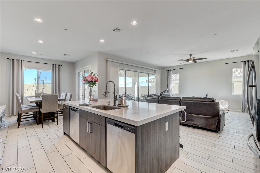 7544 Hadnot Street Las Vegas NV 89166