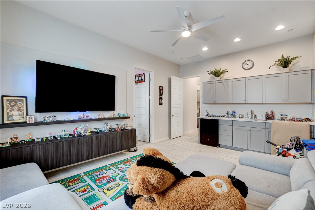 7544 Hadnot Street Las Vegas NV 89166
