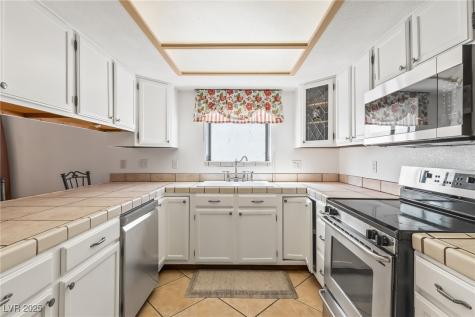 2063 Avalon Drive Laughlin NV 89029