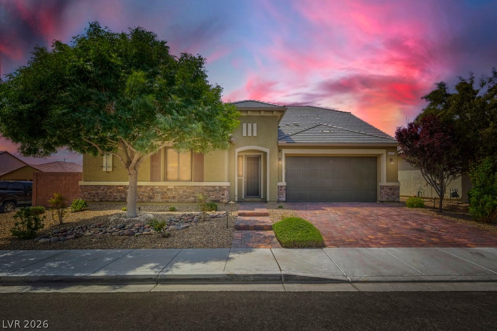 5665 Silver Cascade Avenue Las Vegas NV 89131