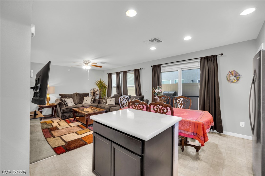 3639 Via Del Robles Avenue Las Vegas NV 89115