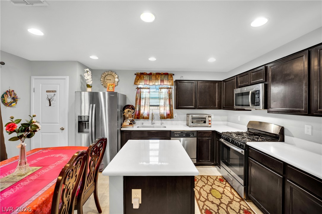 3639 Via Del Robles Avenue Las Vegas NV 89115