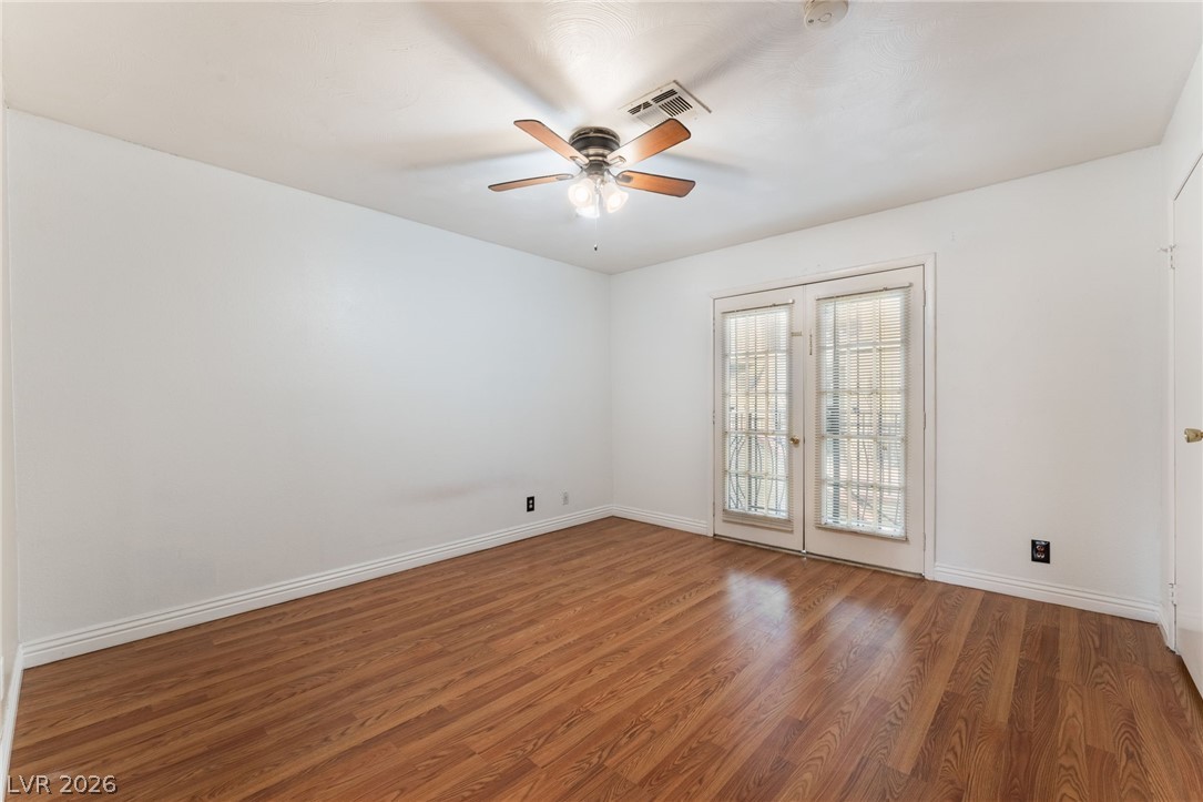 7084 Burcot Avenue J21 Las Vegas NV 89156