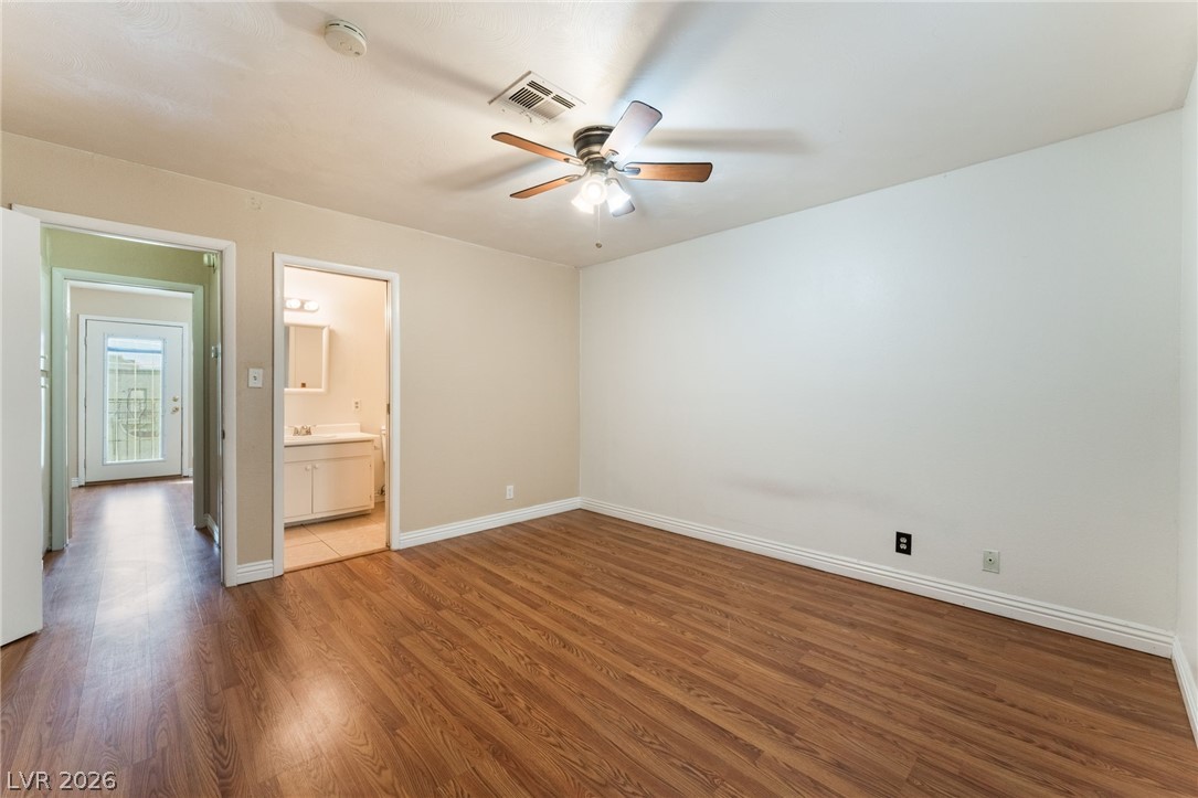 7084 Burcot Avenue J21 Las Vegas NV 89156