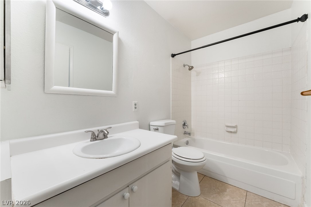 7084 Burcot Avenue J21 Las Vegas NV 89156