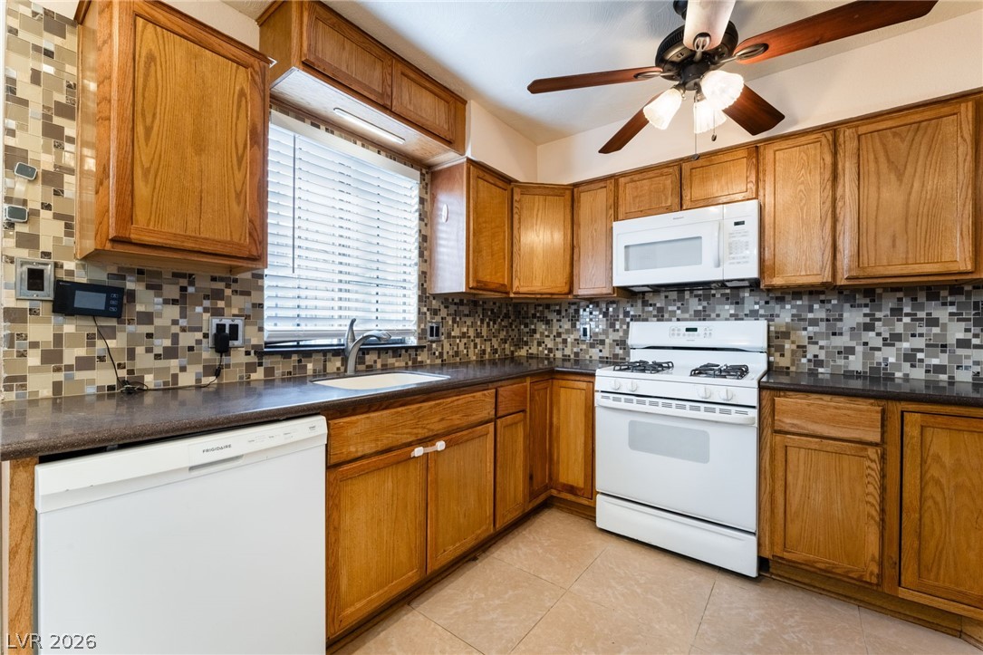 7084 Burcot Avenue J21 Las Vegas NV 89156