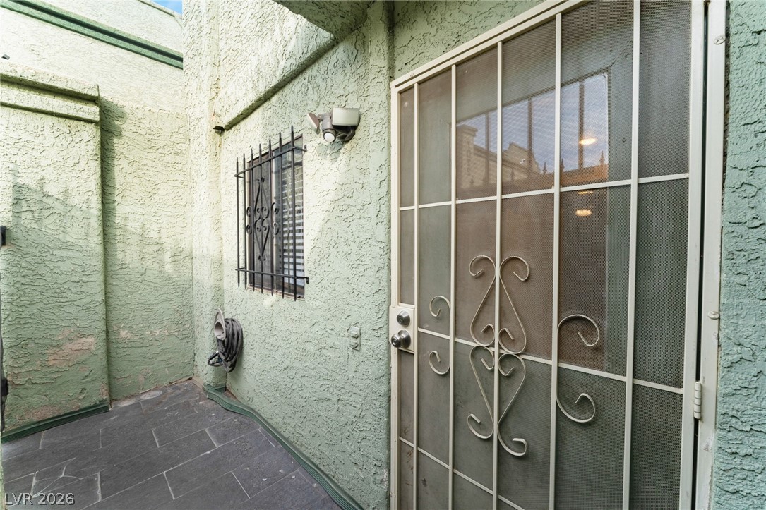 7084 Burcot Avenue J21 Las Vegas NV 89156