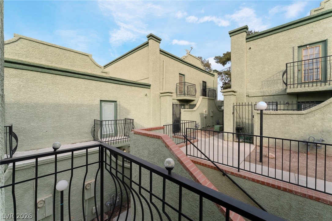 7084 Burcot Avenue J21 Las Vegas NV 89156
