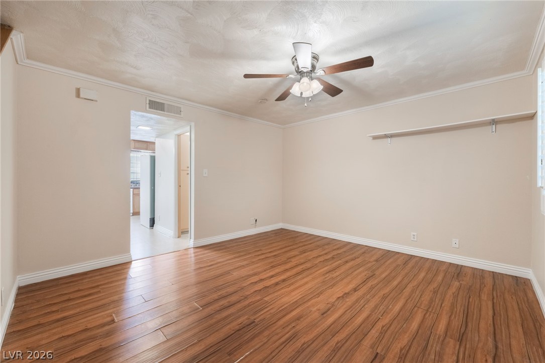 7084 Burcot Avenue J21 Las Vegas NV 89156