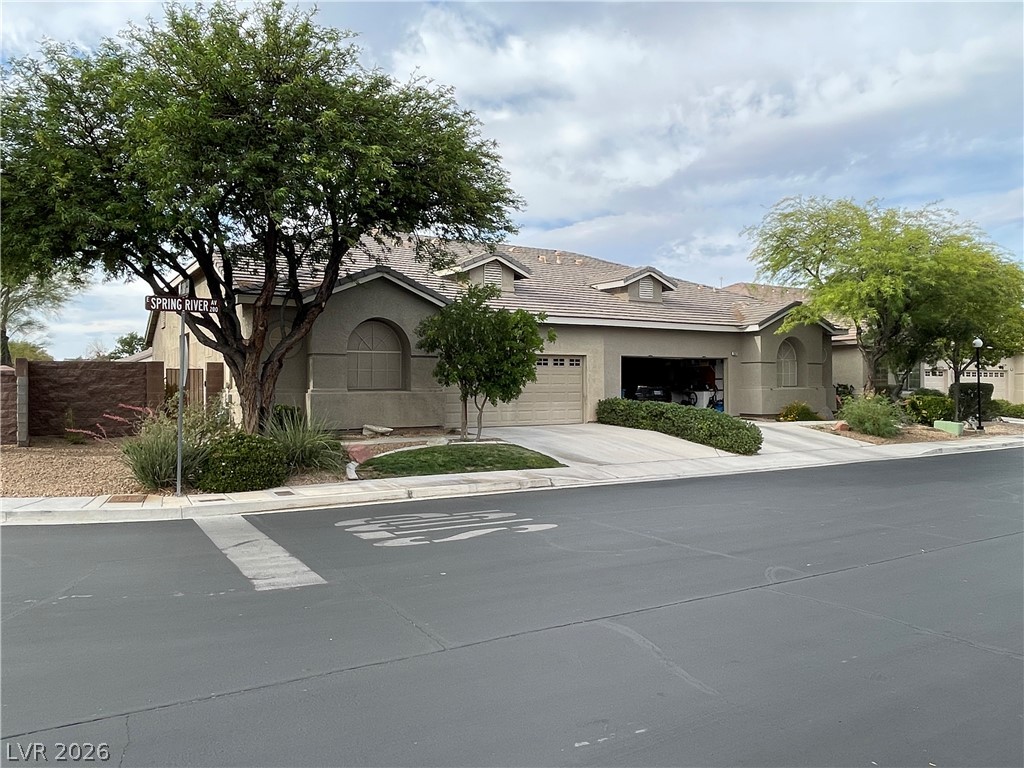 258 Spring River Avenue Las Vegas NV 89123