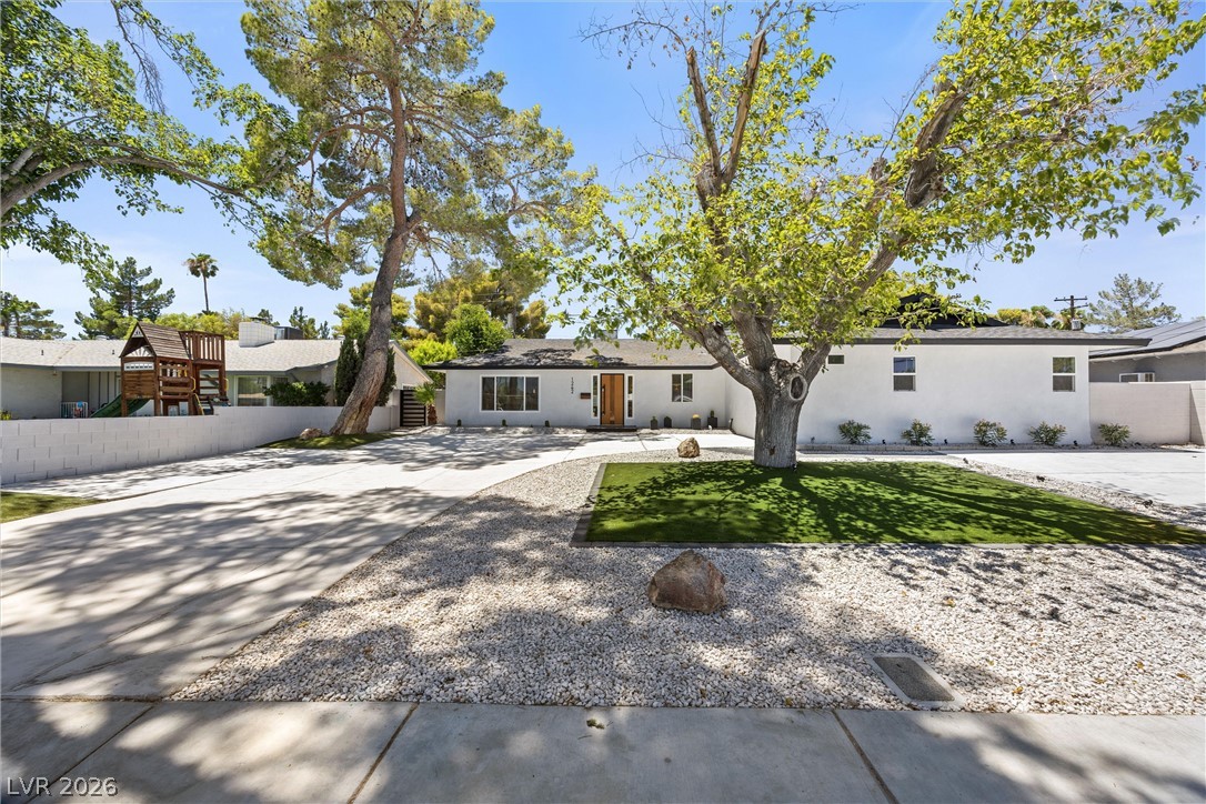 1242 Campbell Drive Las Vegas NV 89102