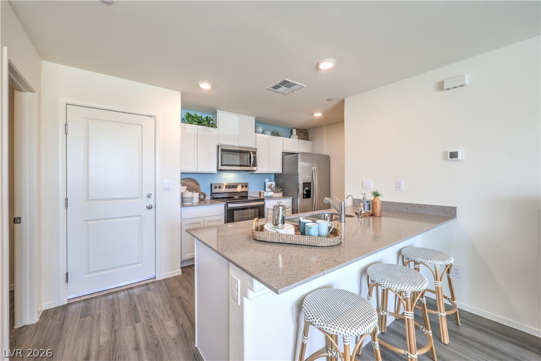 6082 Ginger Garden Street North Las Vegas NV 89081