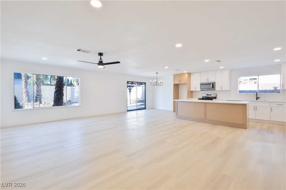 4319 Roanridge Avenue Las Vegas NV 89120