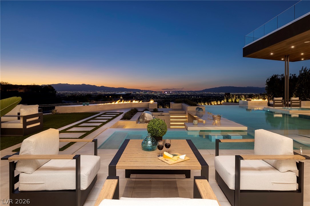 19 Boulderback Drive Henderson NV 89012