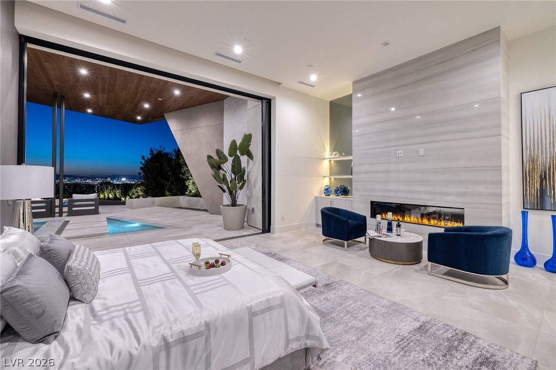 19 Boulderback Drive Henderson NV 89012