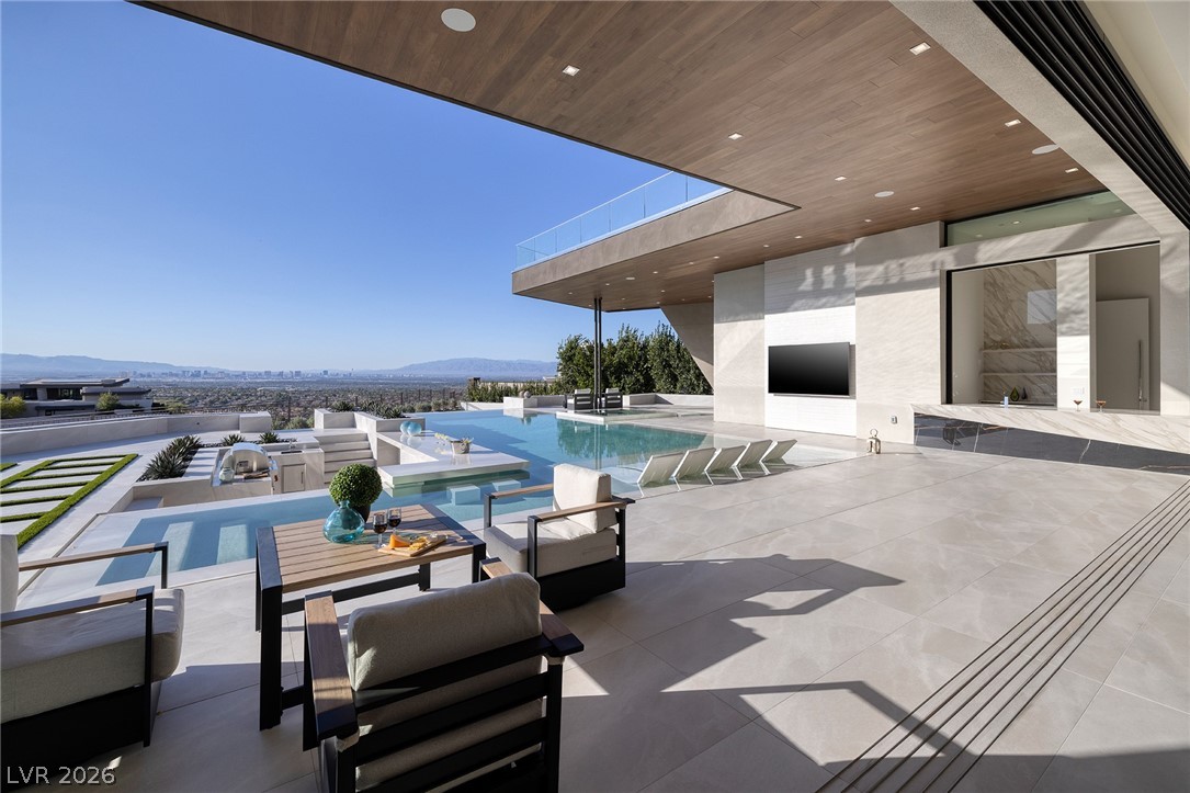 19 Boulderback Drive Henderson NV 89012
