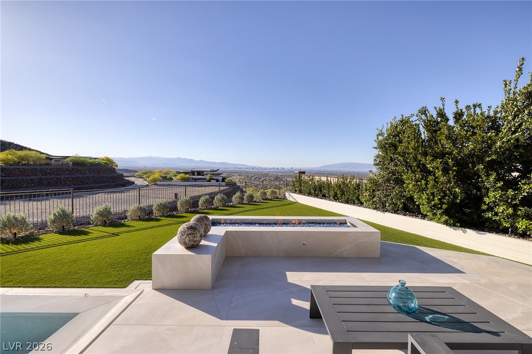 19 Boulderback Drive Henderson NV 89012