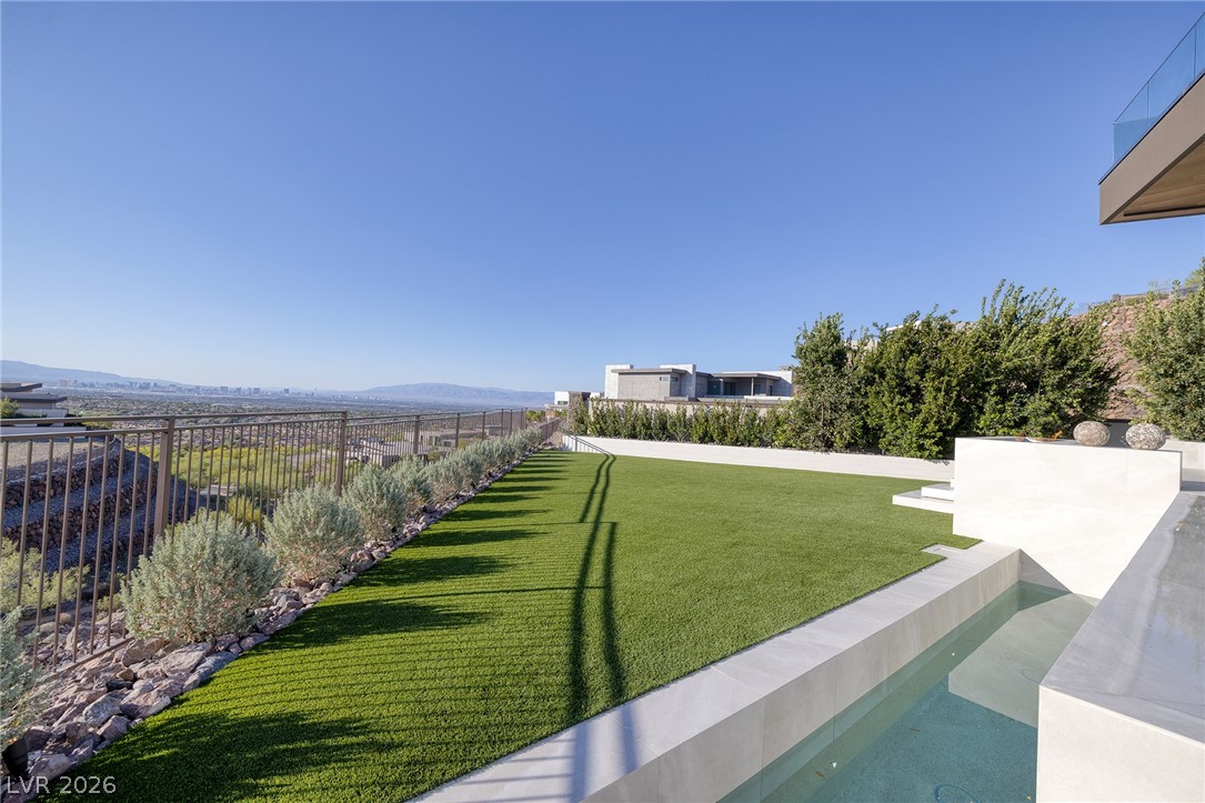 19 Boulderback Drive Henderson NV 89012