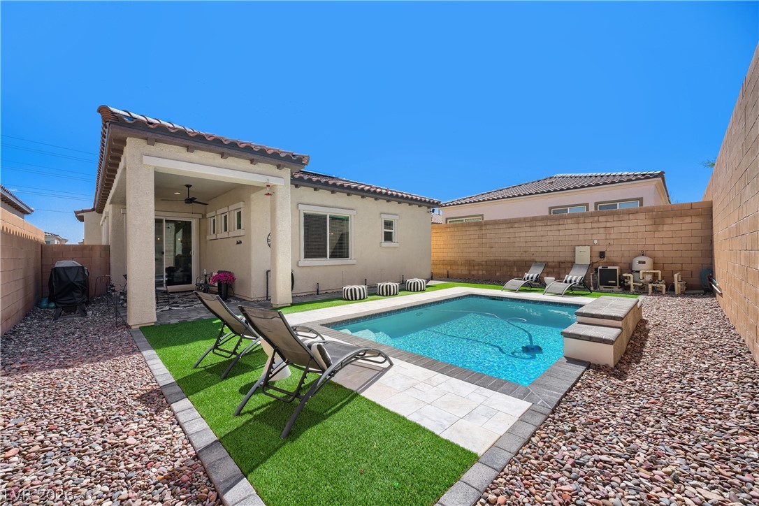 8239 Desert Madera Street Las Vegas NV 89166