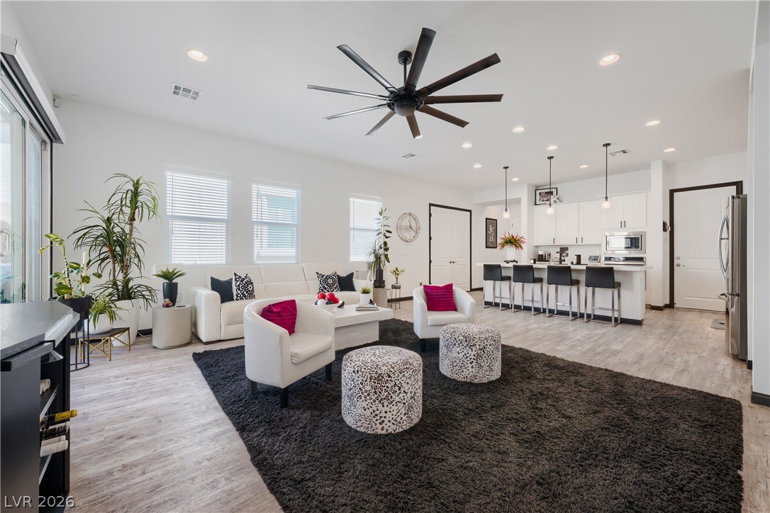 8239 Desert Madera Street Las Vegas NV 89166