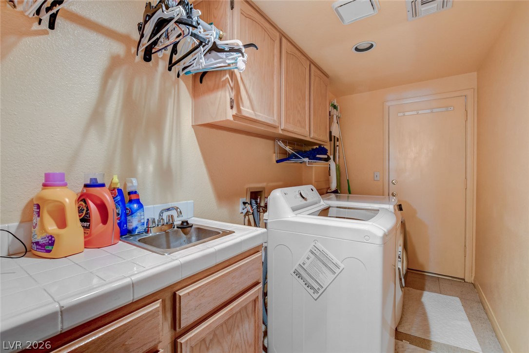 184 Adomeit Drive Henderson NV 89074