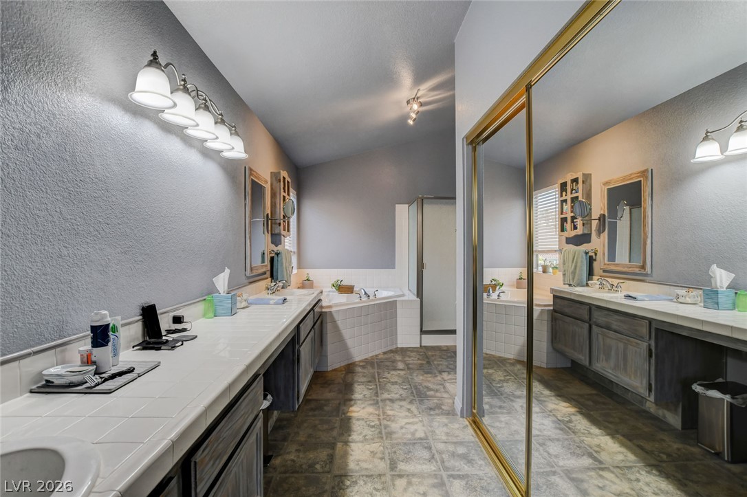 184 Adomeit Drive Henderson NV 89074