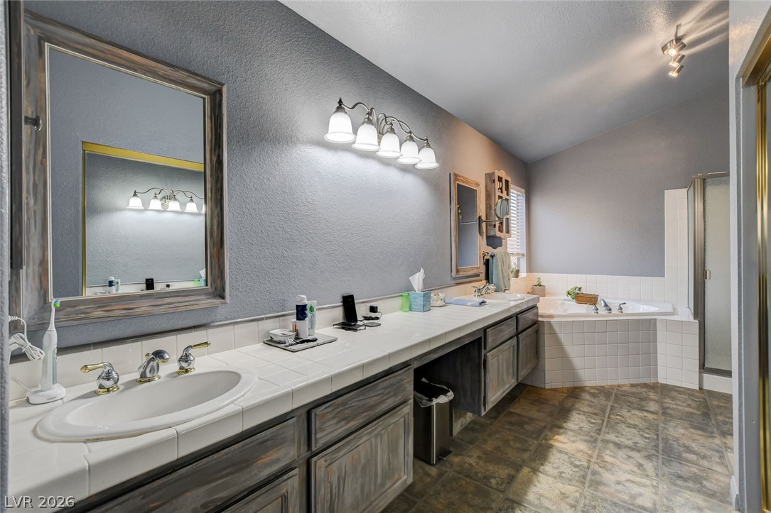 184 Adomeit Drive Henderson NV 89074