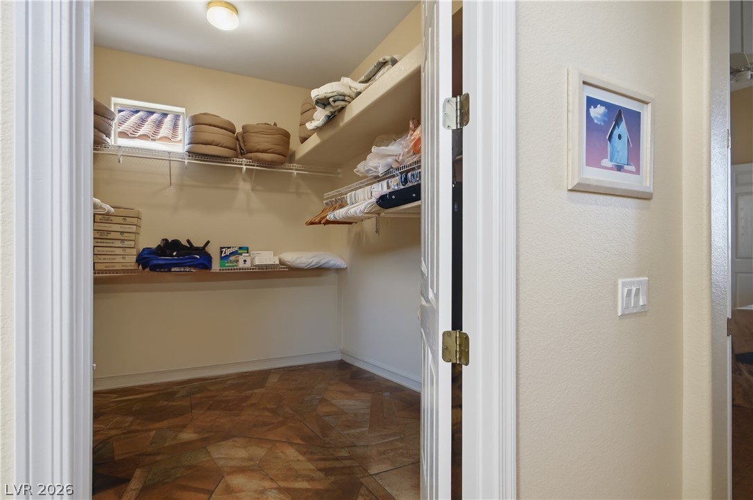 2240 Hot Oak Ridge Street Las Vegas NV 89134
