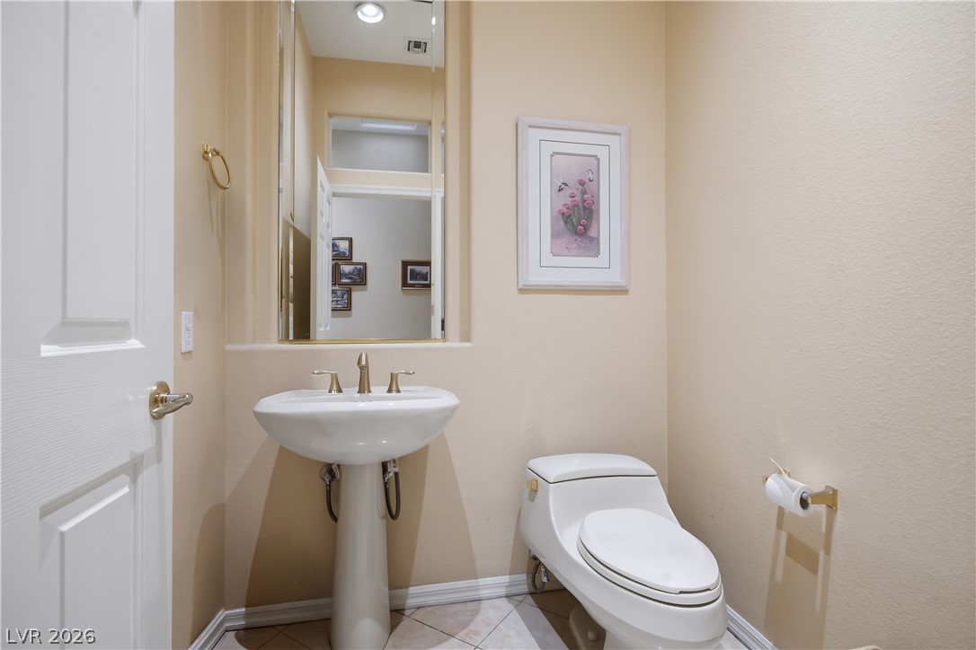 2240 Hot Oak Ridge Street Las Vegas NV 89134