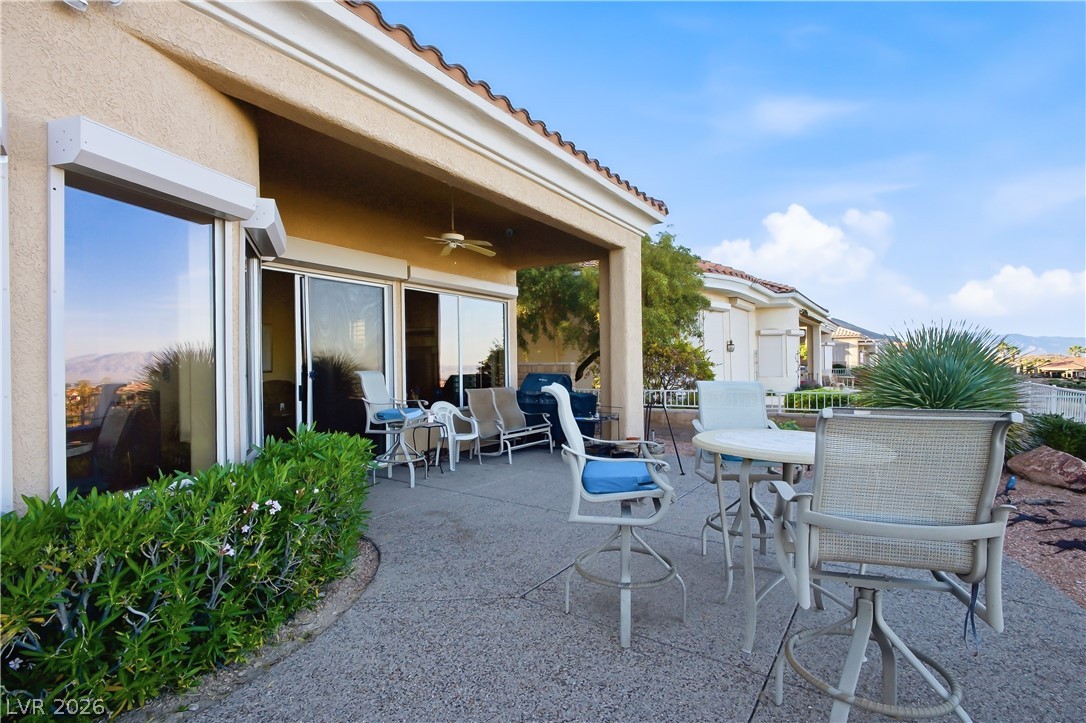 2240 Hot Oak Ridge Street Las Vegas NV 89134