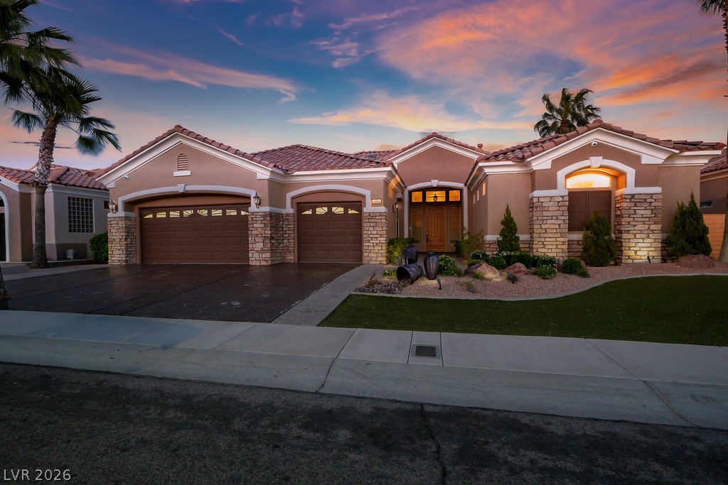 2240 Hot Oak Ridge Street Las Vegas NV 89134