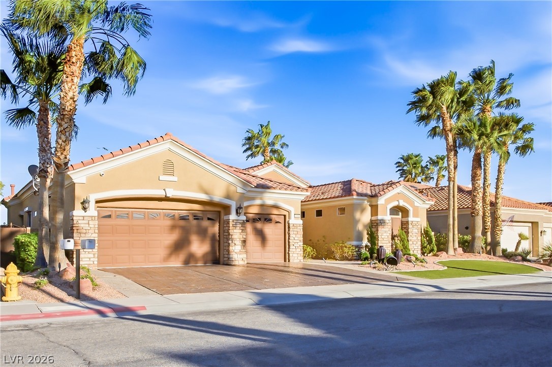 2240 Hot Oak Ridge Street Las Vegas NV 89134