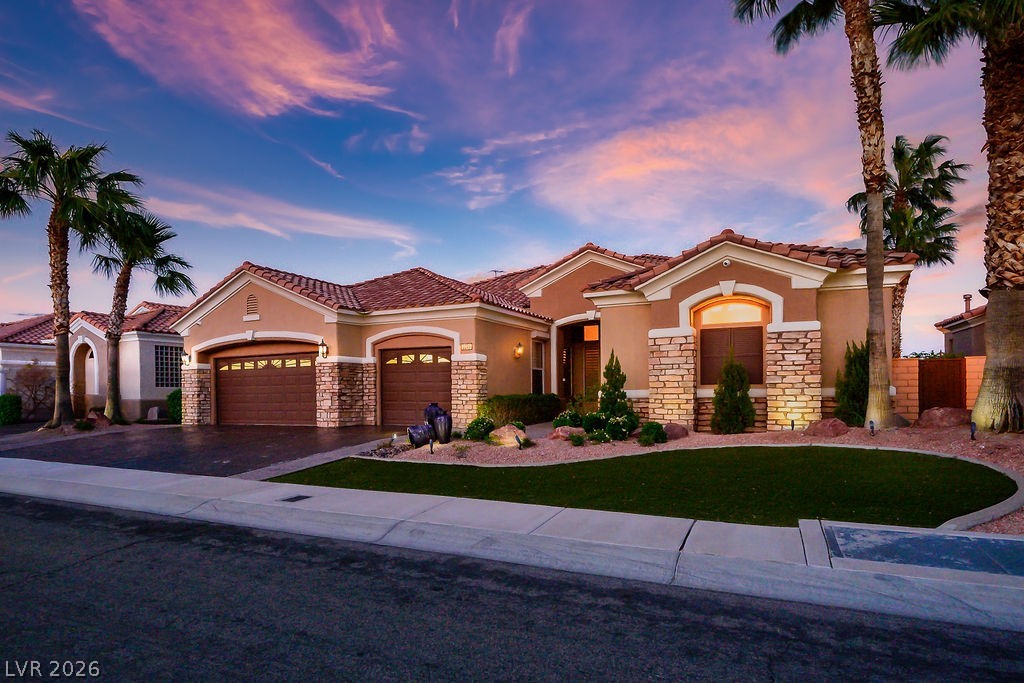2240 Hot Oak Ridge Street Las Vegas NV 89134