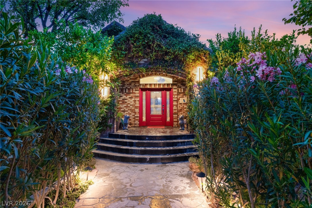 3004 Astoria Pines Circle Las Vegas NV 89107