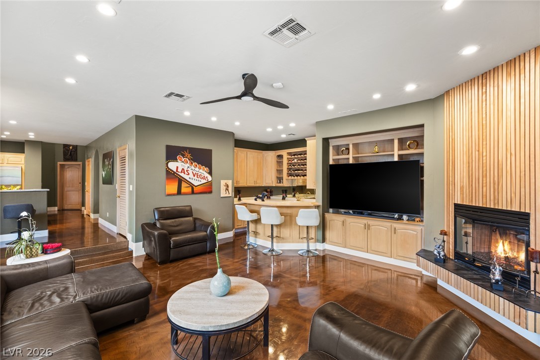 3004 Astoria Pines Circle Las Vegas NV 89107