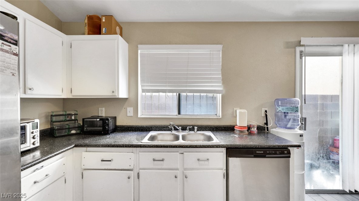 4609 Little Finch Lane Las Vegas NV 89115