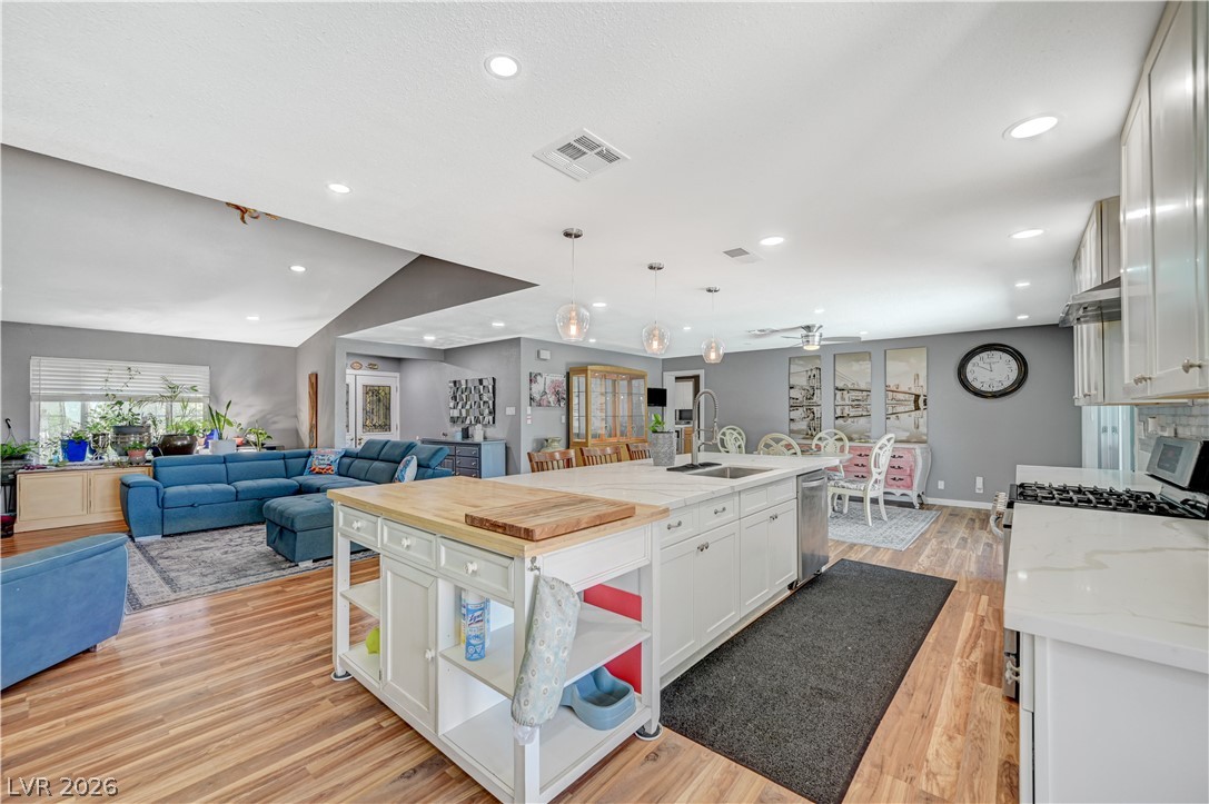 6358 Elmira Drive Las Vegas NV 89118