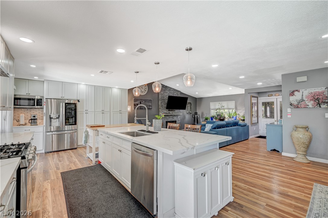 6358 Elmira Drive Las Vegas NV 89118