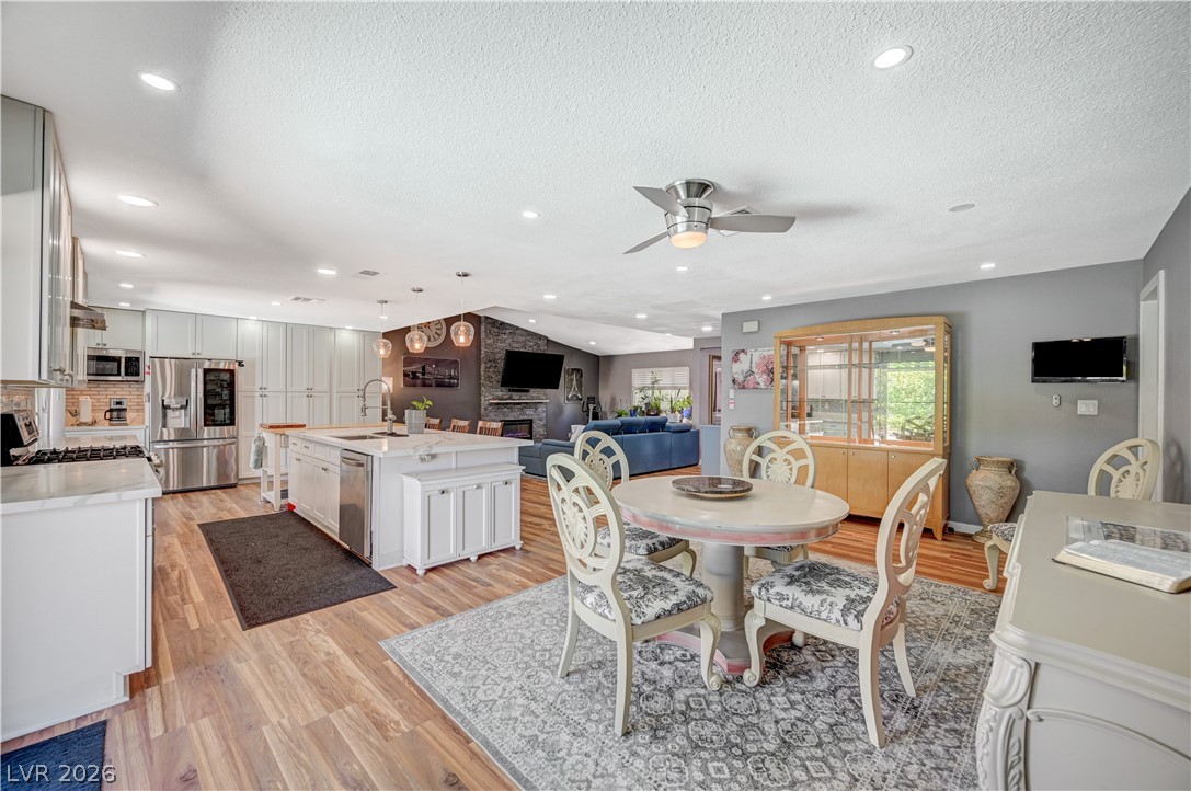 6358 Elmira Drive Las Vegas NV 89118