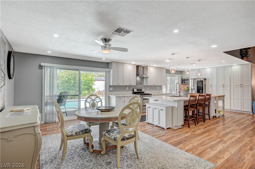 6358 Elmira Drive Las Vegas NV 89118