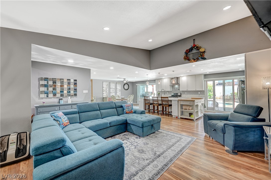 6358 Elmira Drive Las Vegas NV 89118