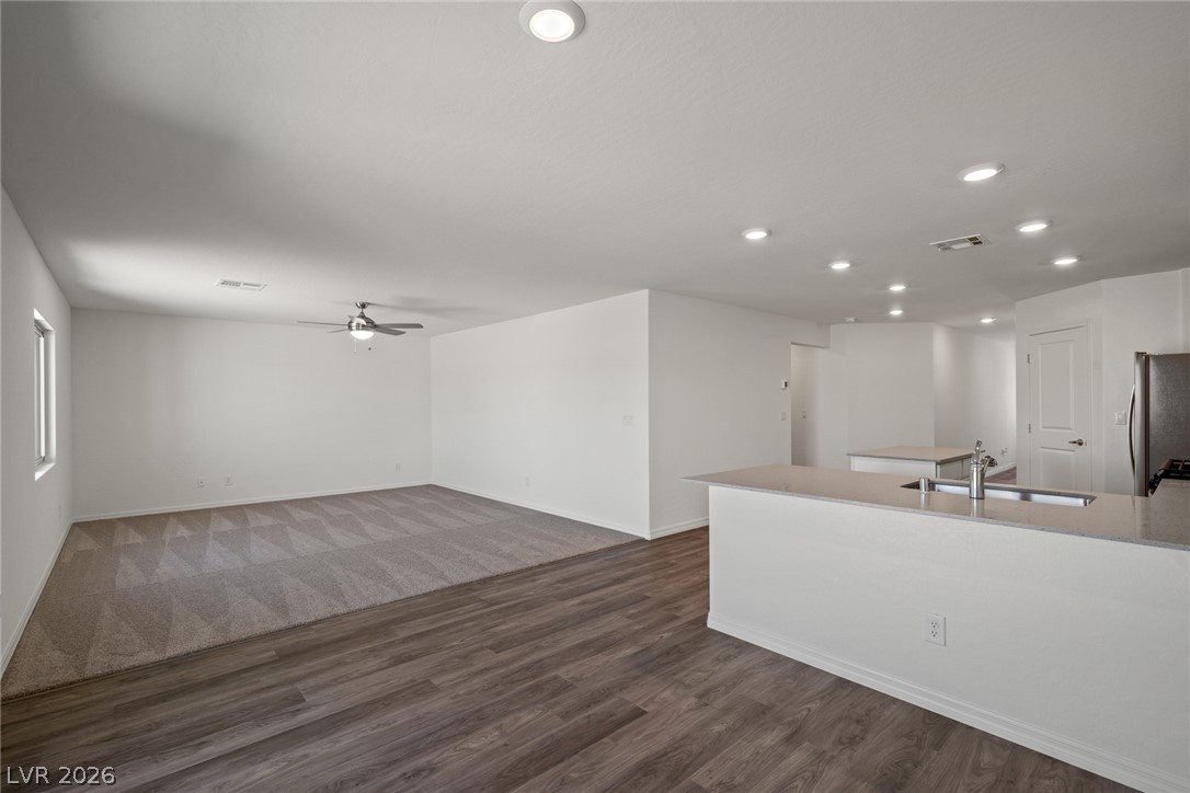 6722 Magnolia River Avenue Las Vegas NV 89156