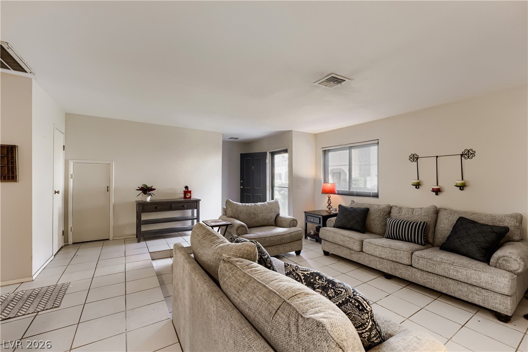 4180 Flamingo Crest Drive 3 Las Vegas NV 89121