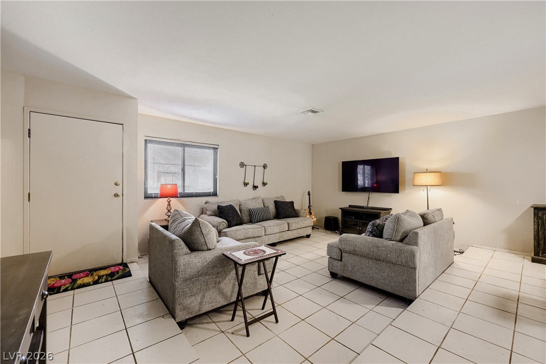 4180 Flamingo Crest Drive 3 Las Vegas NV 89121