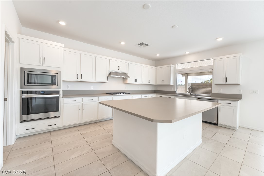 7129 Bold Rock Avenue Las Vegas NV 89113
